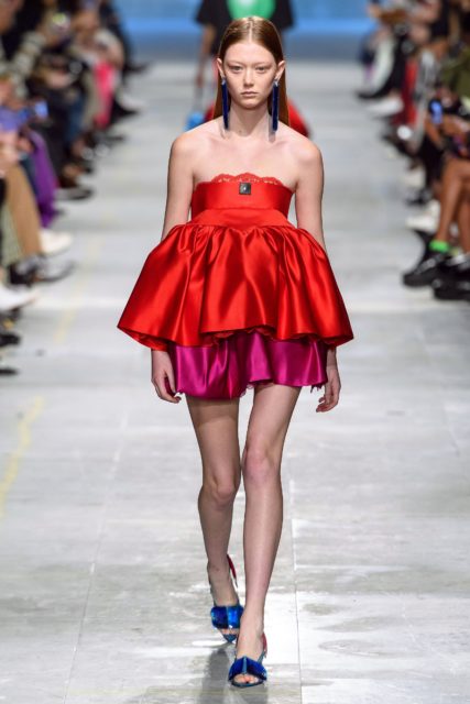 有種設計師的幸褔，叫 Christopher Kane〡Christopher Kane F/W 2019