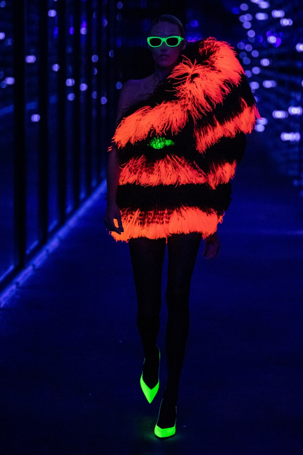 雕塑般的剪裁〡Saint Laurent F/W 2019