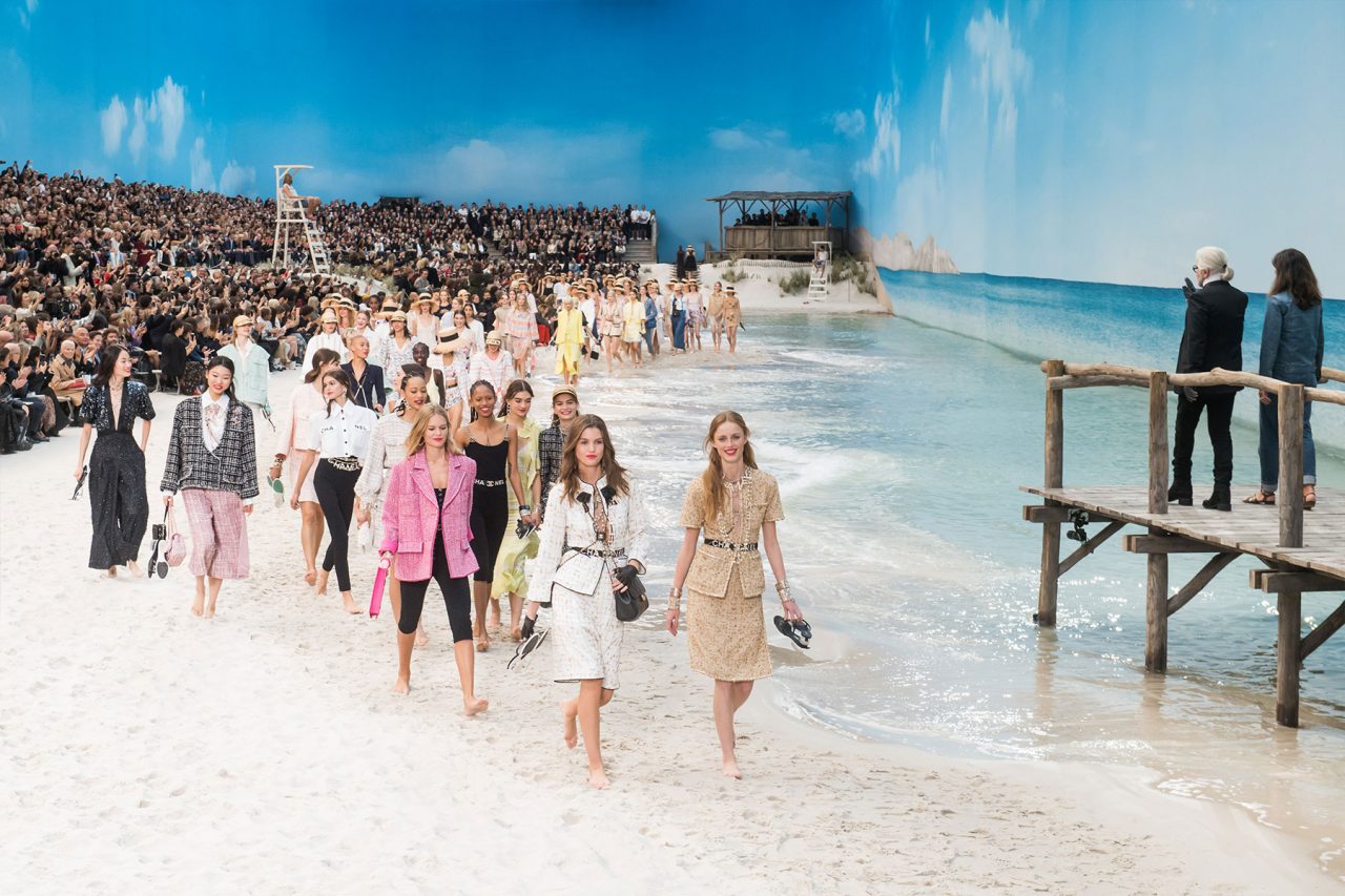 10 Iconic Karl Lagerfeld Runway Moments
