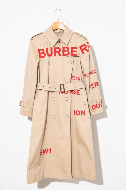 VOGUE Sense︰緊密斜紋 Gabardine 成就無懼風雨的Trench Coat 大衣