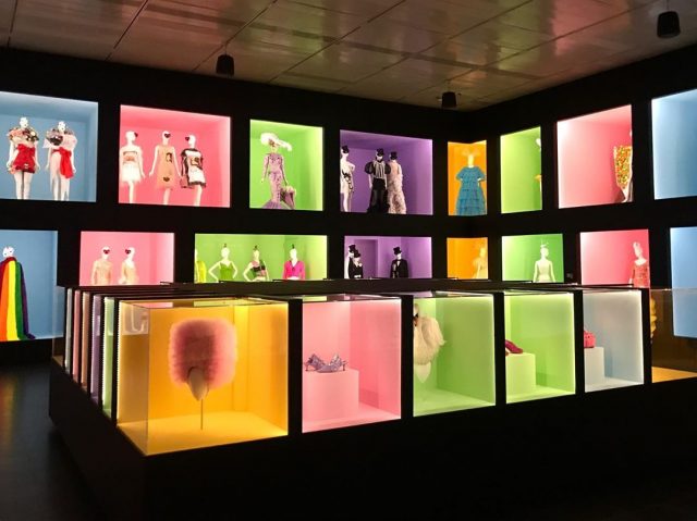 率先看 Camp: Notes on Fashion 展覽裏有哪些經典服飾?|Met Gala 2019