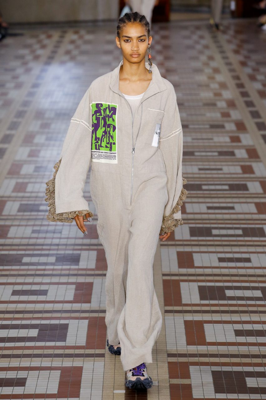 屬於度假季節的布料——追尋亞麻清心寡欲的文藝氣質