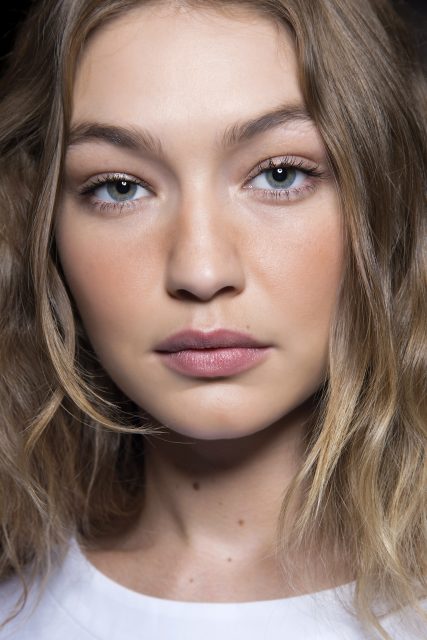 不只是預防紫外線!最新的防曬已經有這麼多功用