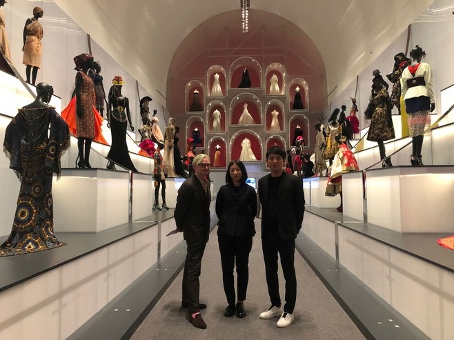“Dior: From Paris to the World” 大展在美國達拉斯藝術博物館開幕