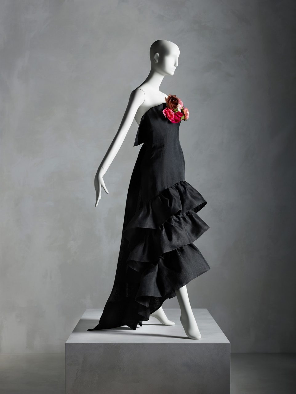 The Met’s New Fashion Exhibit Celebrates One of the World’s Most Prolific Couture Collectors