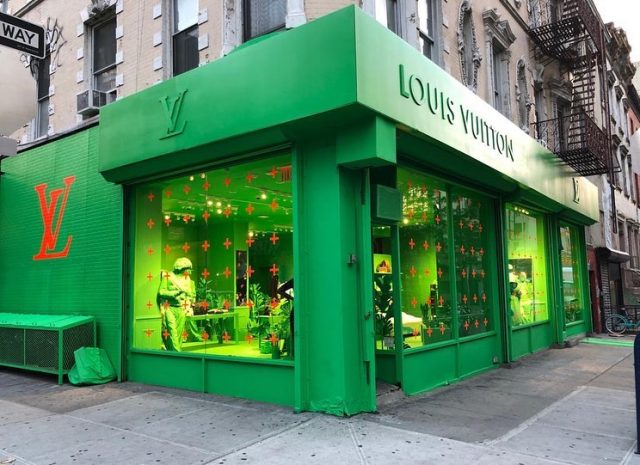 隨芝加哥、紐約之後 Louis Vuitton 概念店下一站來到香港,不知道將會以什麼顏色呈現?