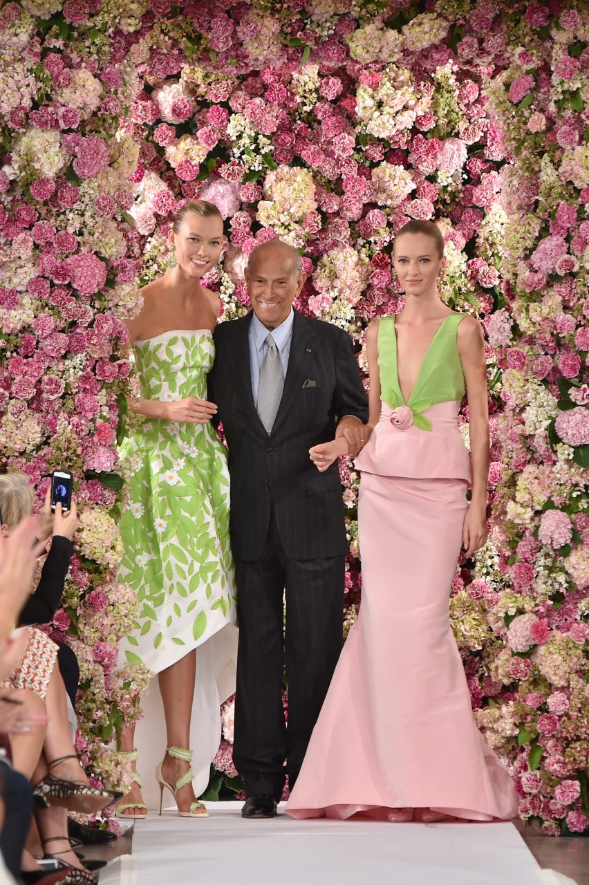 Oscar de la Renta 是 Cristóbal Balenciaga 最後的學徒，在世時開創紅地毯文化