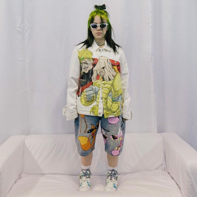 Billie Eilish 的童真卡通印花時尚風格:這些特別的印花在香港能夠定制嗎?