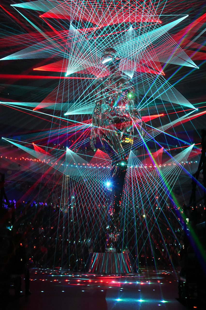 Dior 在邁阿密Art Basel期間舉行早秋男裝展