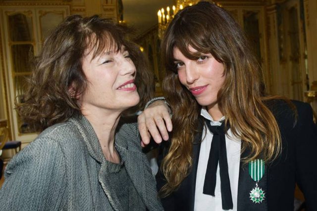 專訪|Jane Birkin 也會從酒店客房偷竊?她的 Hermès 袋中裝著什麼?