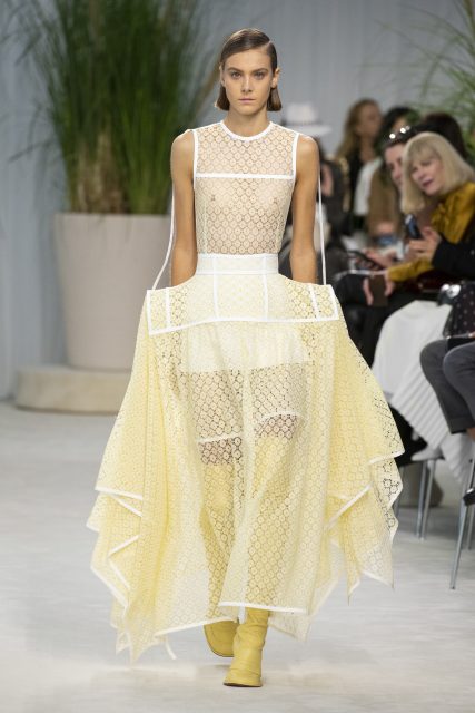 Loewe 含蓄而溫柔的力量:發掘你未擁有的慾望 | Spring/Summer 2020