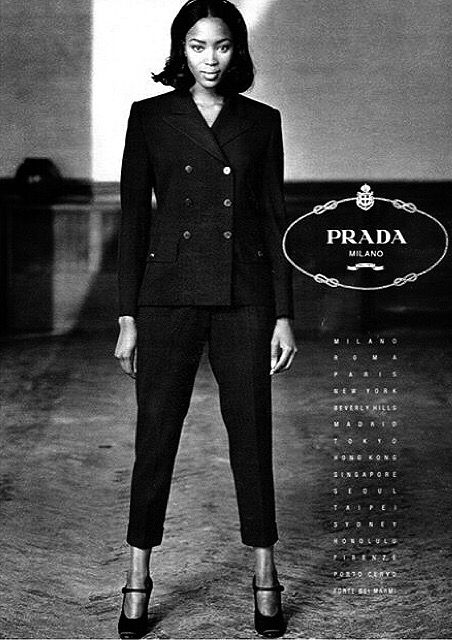 經典回顧：Peter Lindbergh 與 Prada 90年代創造的簡約超模廣告