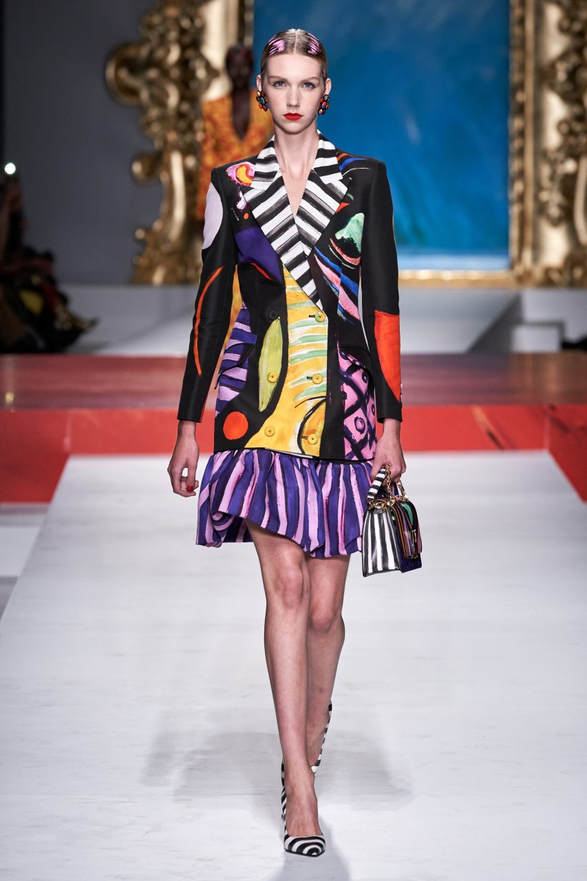 High & Low 文化再現：Moschino 平面剪裁展出畢加索名作 | Spring/Summer 2020