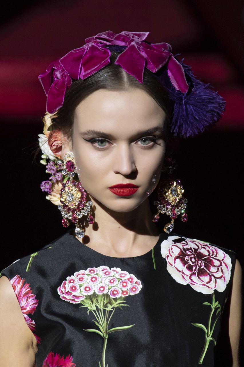 今個秋冬必買的7支唇膏：”Coca Cola Red”在復古中的紅唇變奏