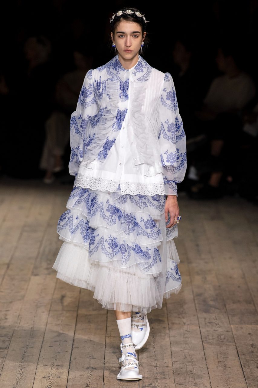 Simone Rocha：縈繞不斷的愛爾蘭文化追逐 | Spring/Summer 2020