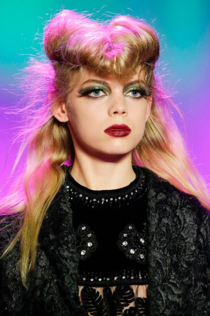 2020秋冬彩妝潮流字典:推介6款Glitter眼影做出復古Disco妝