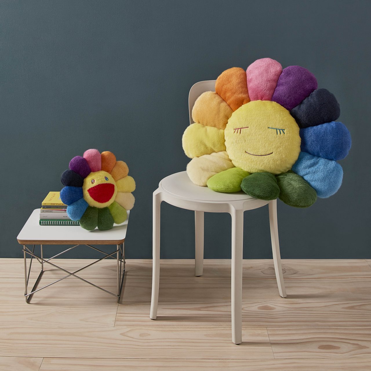 不日發售：村上隆經典太陽花毛絨咕?