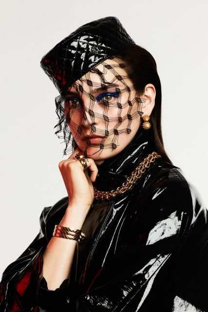 讓 Chanel 製帽工坊專家告訴你,今年冬天應如何戴帽子