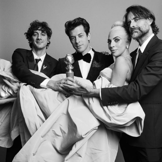 Lady Gaga 在金球獎所穿的Valentino裙裝被酒店員工拿來拍賣