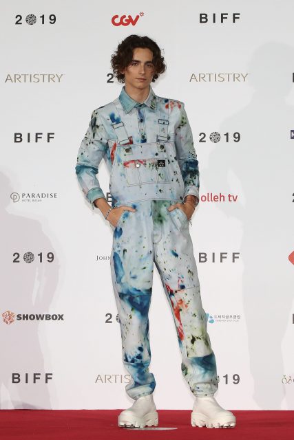 Timothée Chalamet 是不是最新世代IT Boy?這套服飾你知道出自誰筆下嗎?