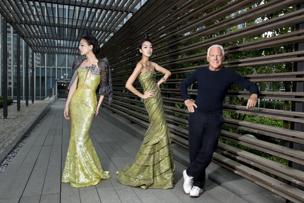 Giorgio Armani 為2021年度假系列遠征杜拜