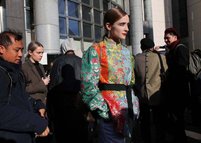 將夏天衣物穿到冬天:2020 秋冬穿出時尚層次的4種 Layering 小技巧