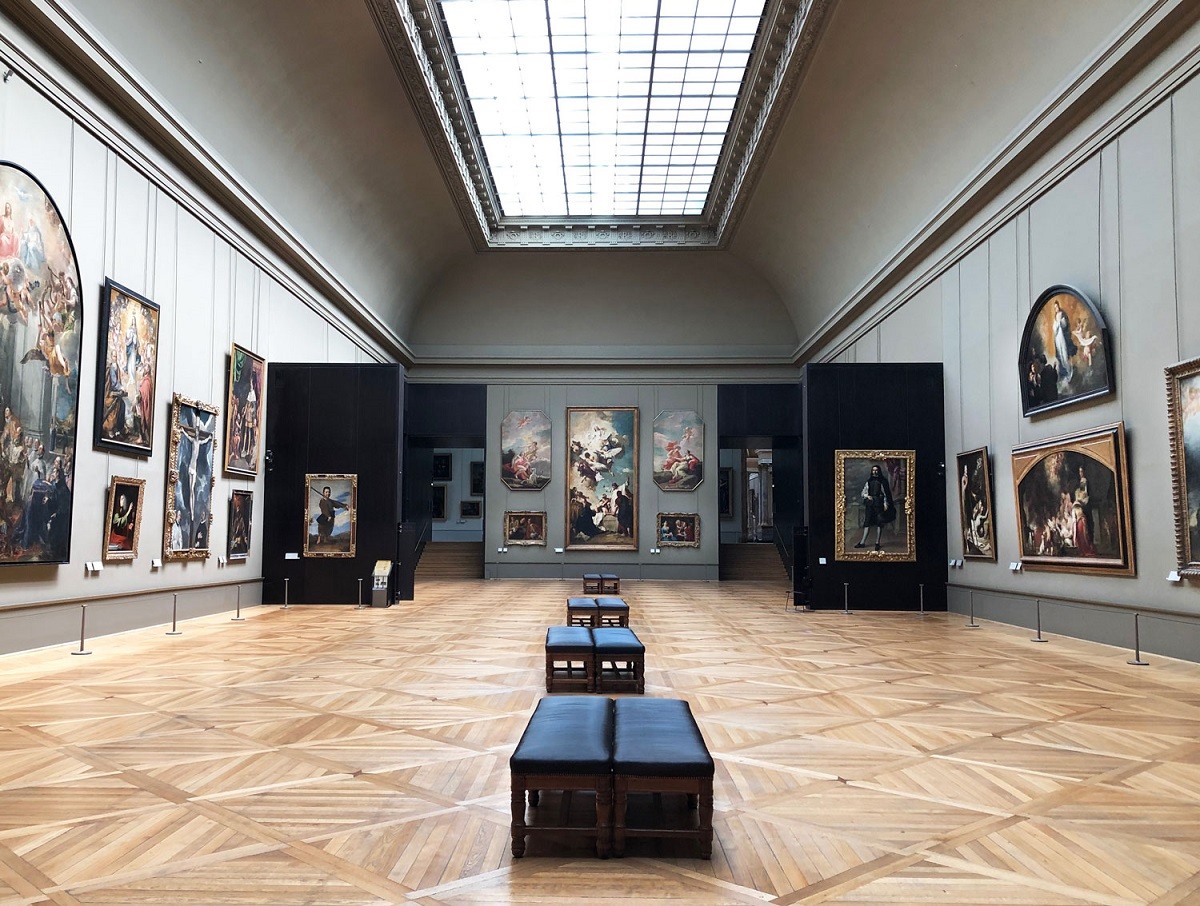 博物館穿甚麼都可以？你不得不知的得體穿搭要點