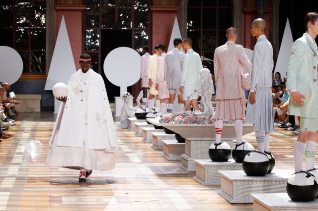 Thom Browne 宣布2020秋冬起,加入了男女混合時裝展行列