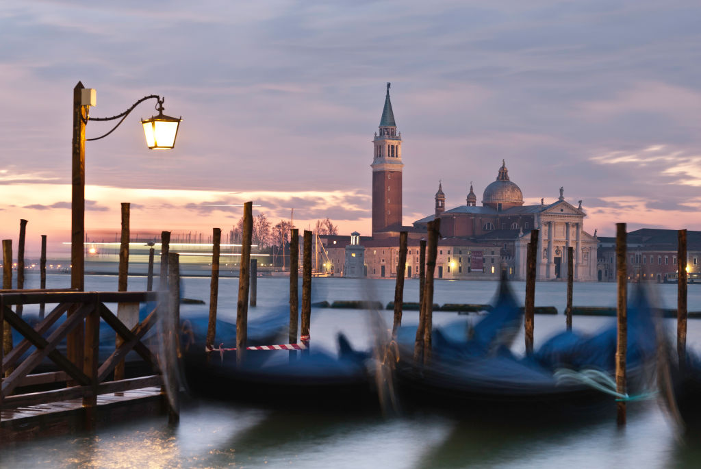 告別一座城，心卻未曾離開過？7 款以城市命名的香水