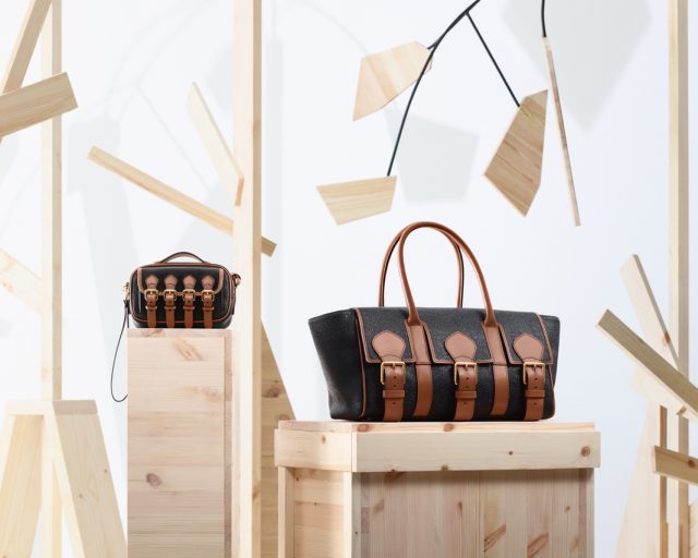 英國皇室最愛品牌Mulberry 與北歐品牌 Acne Studios合作:推出具有川久保玲式解構玩味的手袋系列