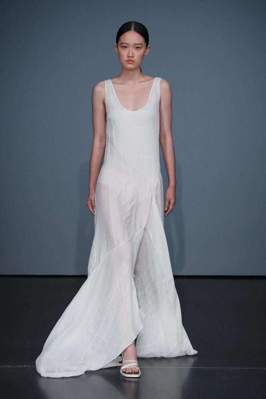 Hugo Boss 首度遠征上海：油罐藝術中心舉辦2020早秋男女裝時裝展