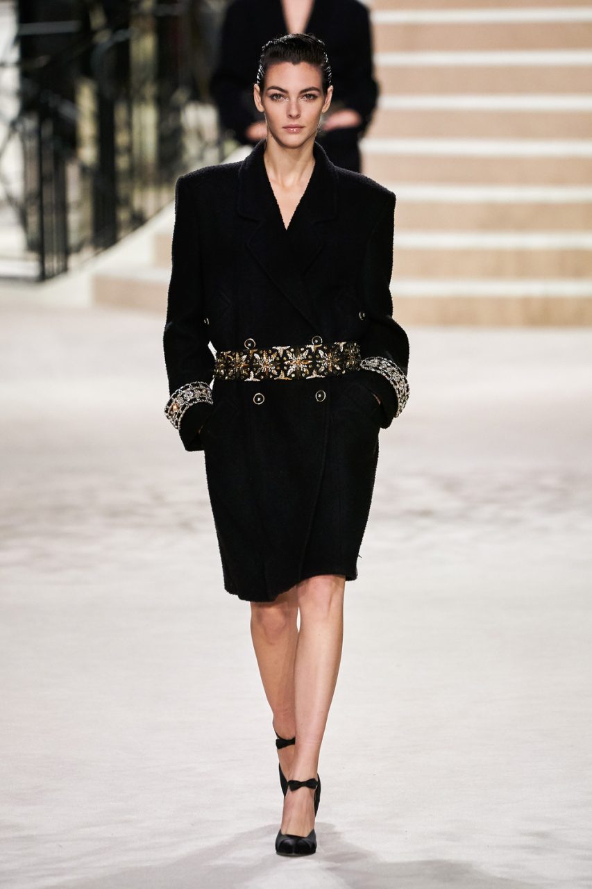 Virginie Viard 揭開 Chanel 使人沉迷陶醉的原因 | Chanel Pre-Fall 2020