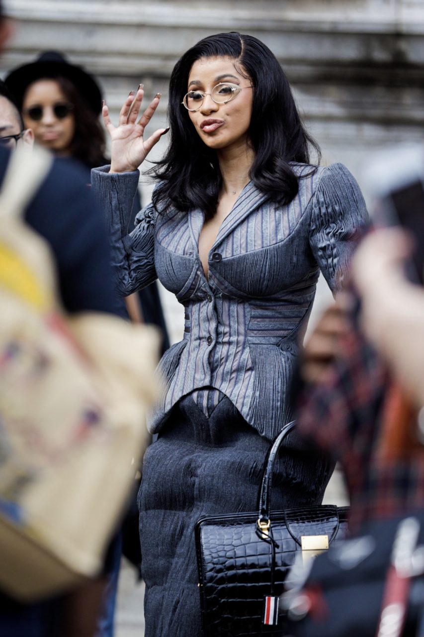穿Thom Browne的女人就是Gentlewomen：現在Thom Browne在你的服飾上為你提筆！