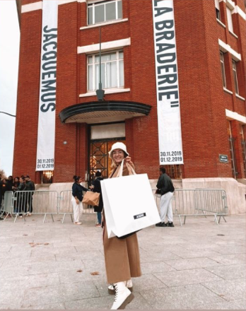 減價的藝術：Jacquemus 的 Sample Sale 將散貨化成十周年展覽