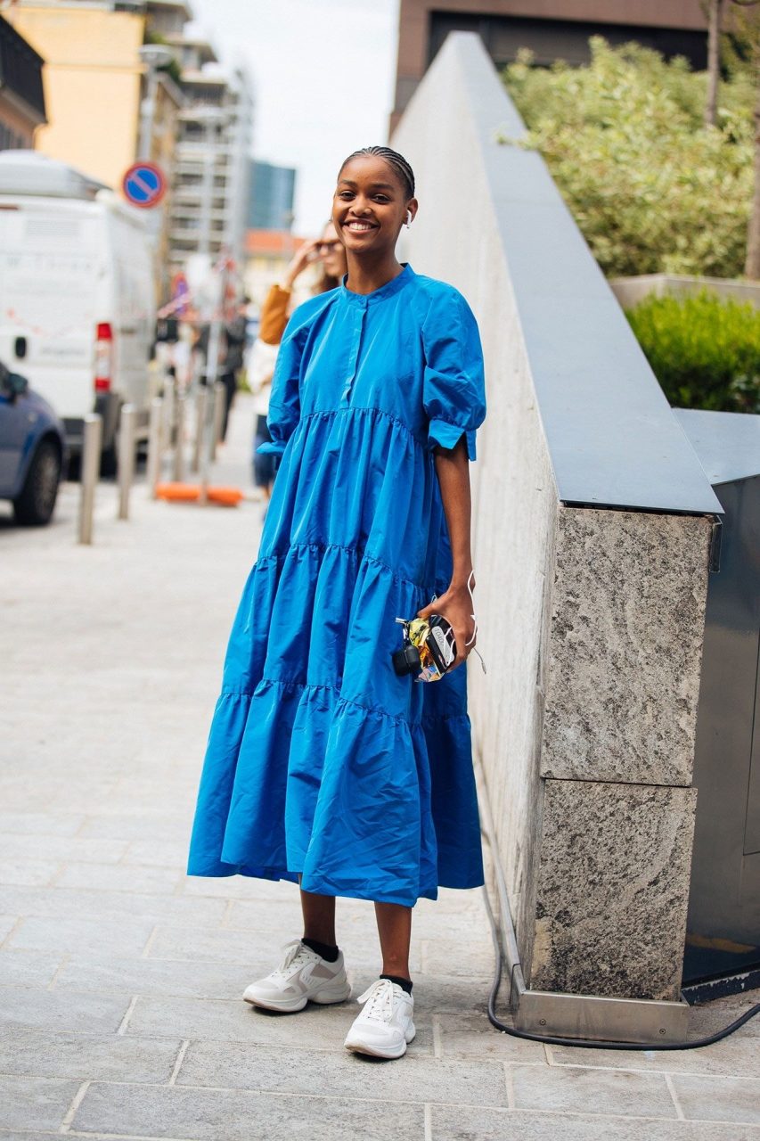 人人都能駕馭經典藍？率先示範2020春夏街拍造型