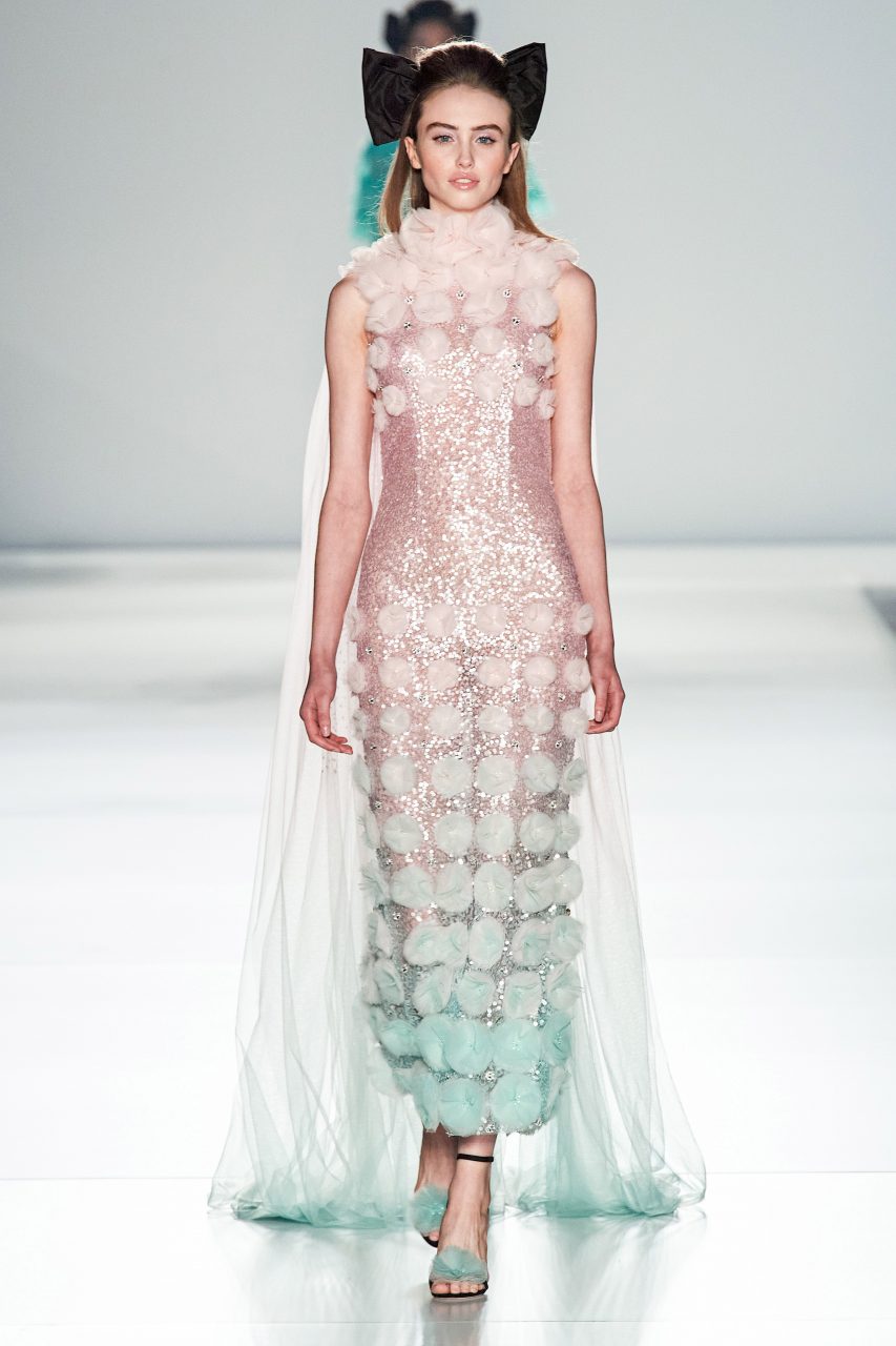 成為紅毯寵兒定有其道理｜Ralph & Russo Spring 2020 Couture