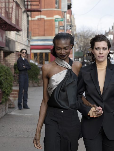 邀請著名攝影 Sunil Gupta 親自為 Helmut Lang 執鏡,重現1976年的經典巨作Christopher Street