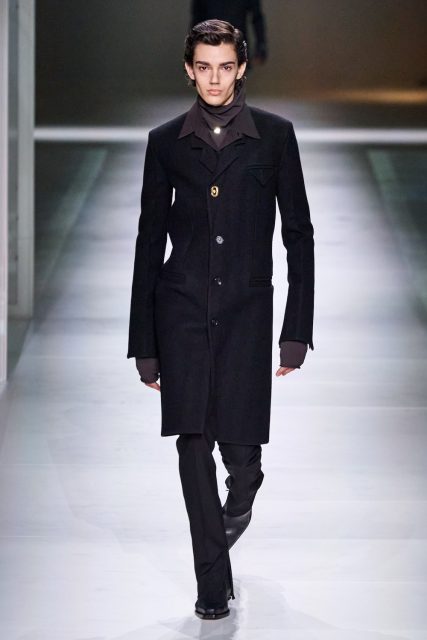Daniel Lee 大膽複製自己的設計史，誰才是「極簡主義」的革命者？| Bottega Veneta Fall/Winter 2020