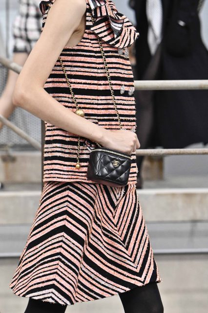 今季精選:Chanel 2020年春夏推出性價比極高的「小盒子」手袋!