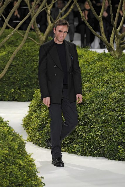 Raf Simons 與 Dr Martens 再次合作，為經典 Original 1460 鞋款注入別緻設計元素