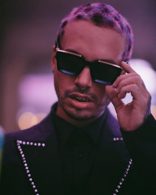 “Colour is a universal language” 獨家專訪「拉丁天王」J Balvin ，細談全新專輯與村上隆合作、彩色世界的活力及正面心態