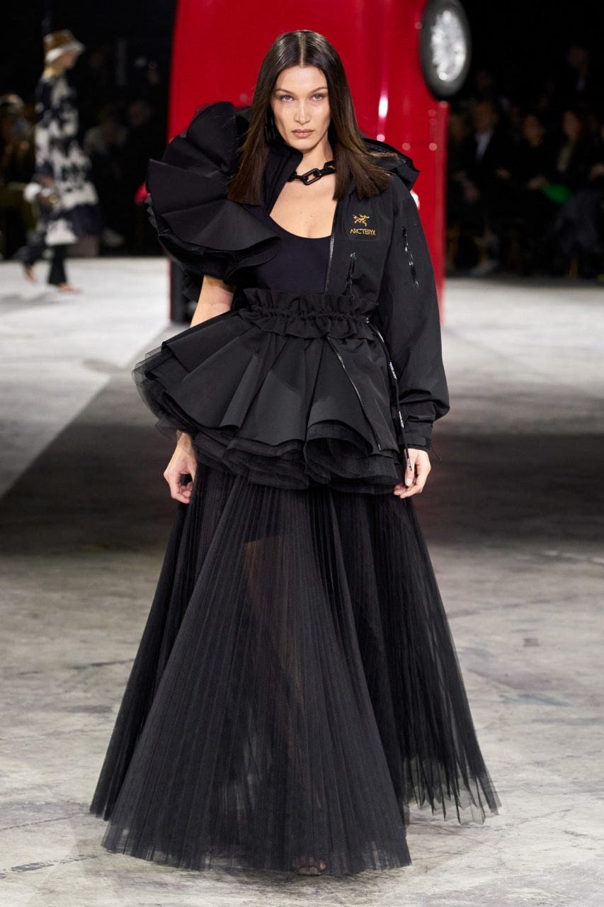 Virgil Abloh 開啟「Streetwear is dead」下一篇章「Slightly Off」｜Off-White™ F/W 2020