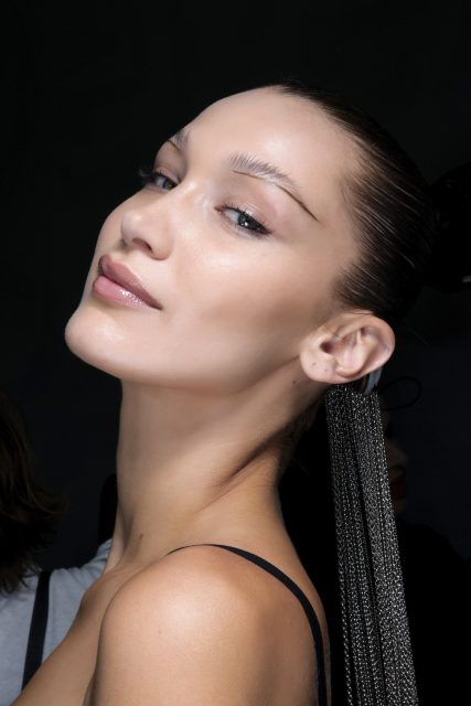 SS20春夏4個妝容潮流,成為「口罩妝」的靈感?