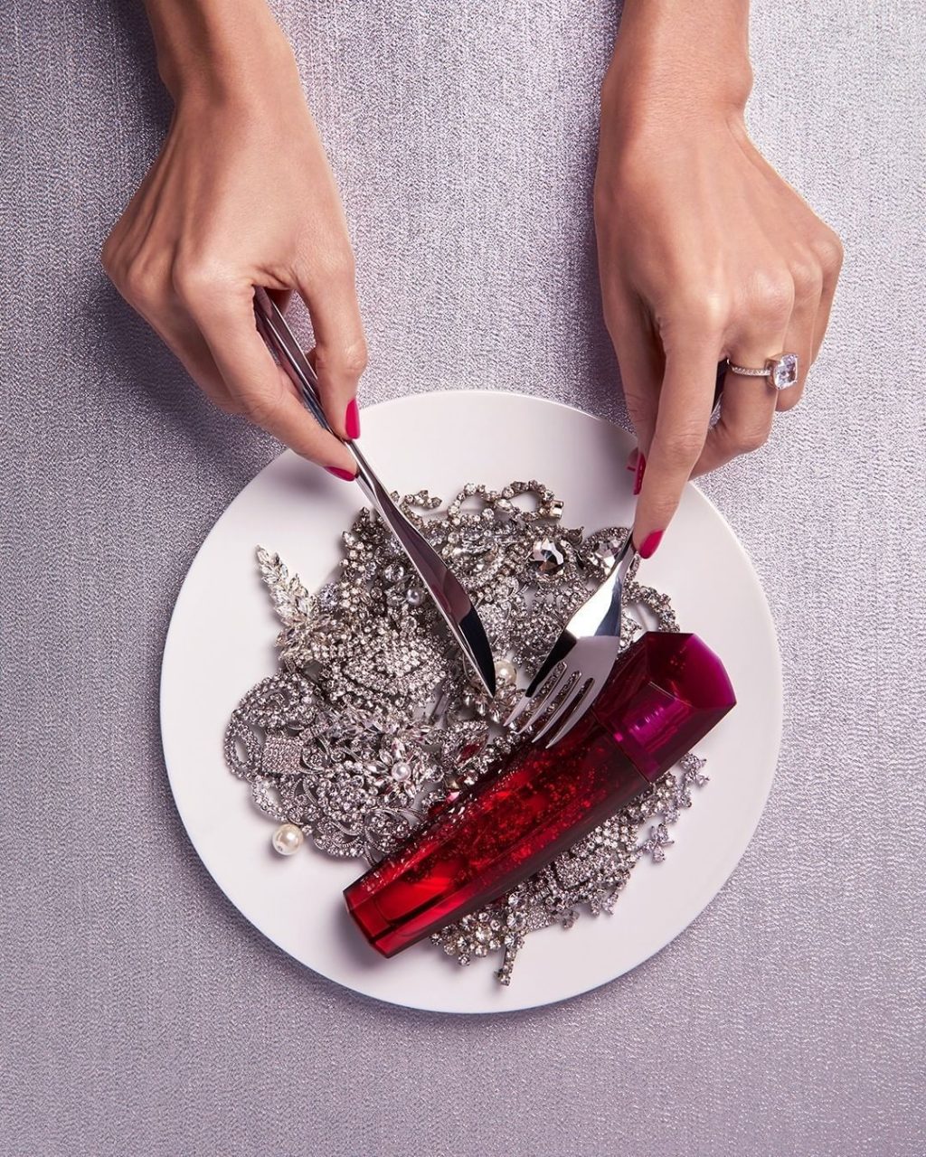 Coty與美甲、髮型師共渡難關 提供20萬美元給予受疫情影響的人