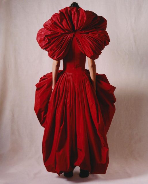 Alexander McQueen 推出新項目「McQueen Creators」,由畫畫徵稿開始鼓勵大家繼續發揮創意
