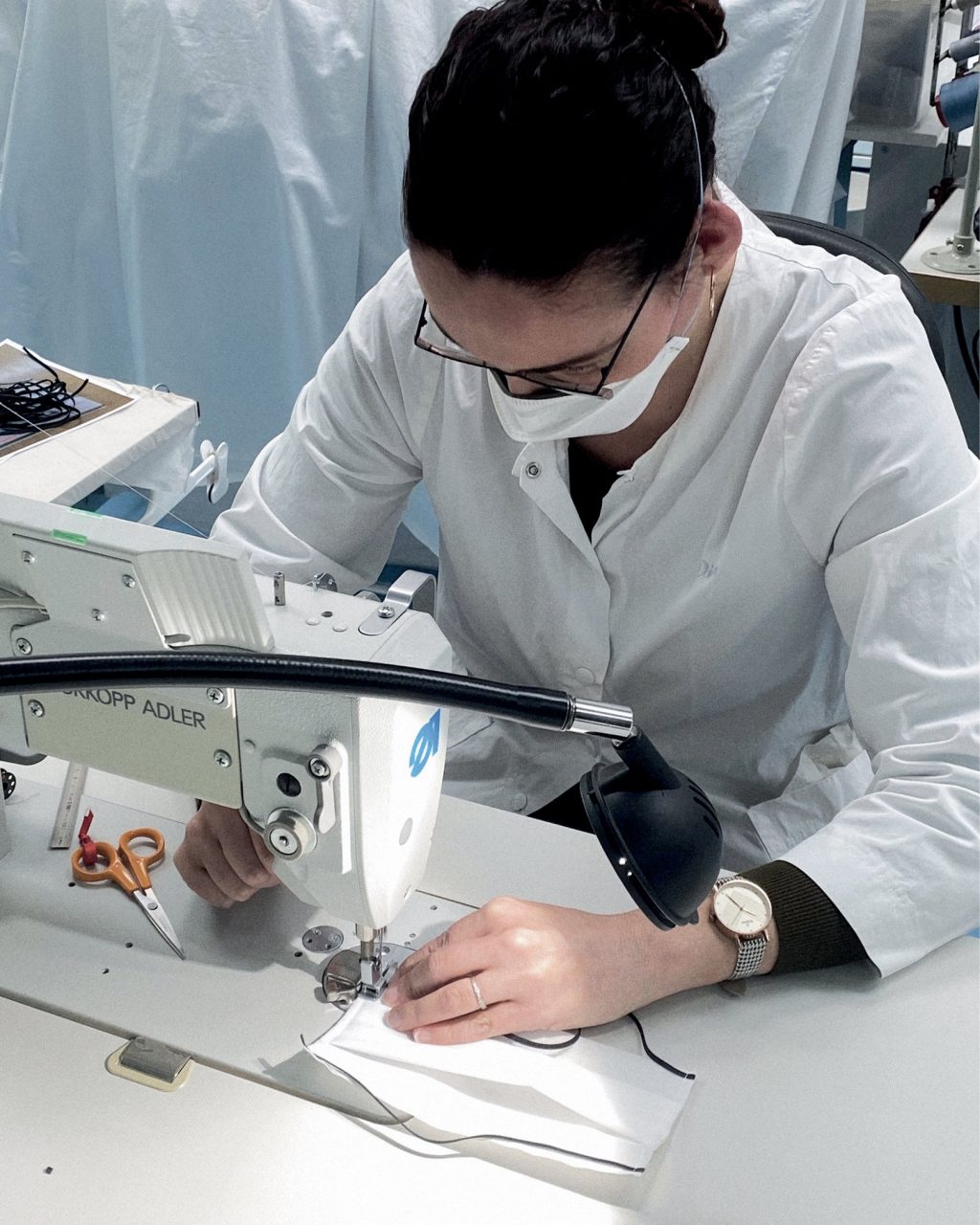 繼Dior香水瓶搓手液，Dior 啟動童裝工廠生產口罩！