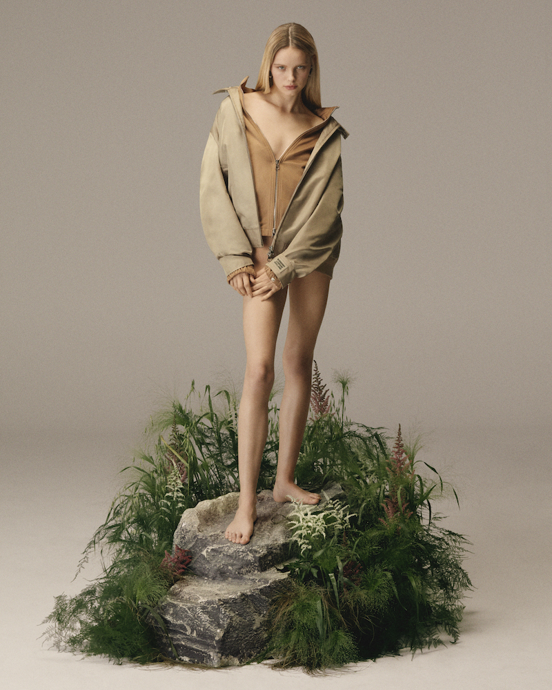 Burberry 可持續時裝系列 ReBurberry：從今季起以廢料、工業塑料以及其他回收材料、天然纖維打造