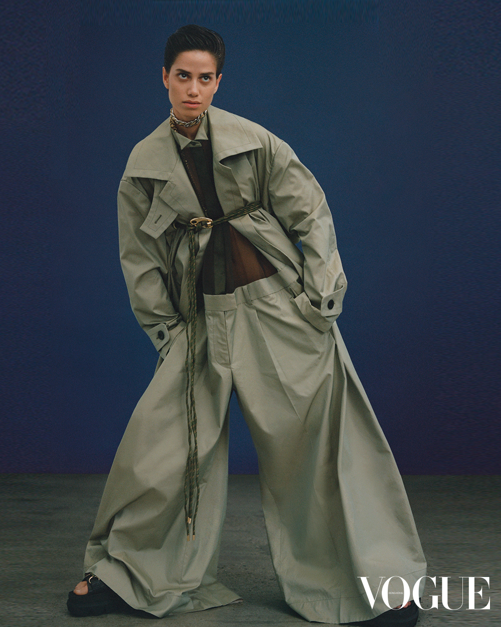 2020春夏買一件你從未見過的Trench Coat：選光澤閃亮還是薄荷綠色？