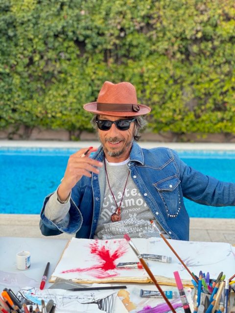 Pierpaolo Piccioli 談 Valentino 時裝、廣告和下一步:世界不要更多的、只要更美的東西!
