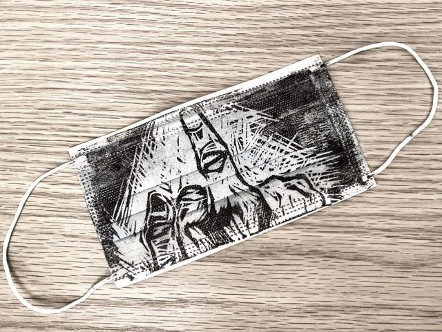 藝術家艾未未出售最標誌性藝術設計的口罩，為新冠肺炎救濟組織募款